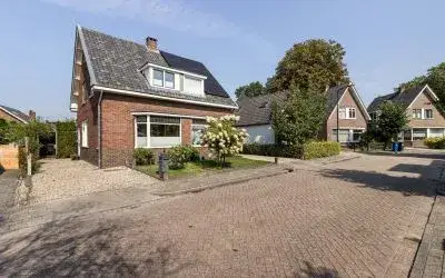 Semi-detached for sale: Edelweisslaan 23, Driehuizen Apeldoorn