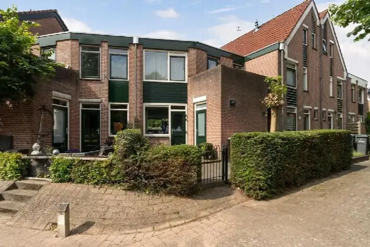 Tussenwoning te huur: Eem 74, Huizermaat Noord Huizen