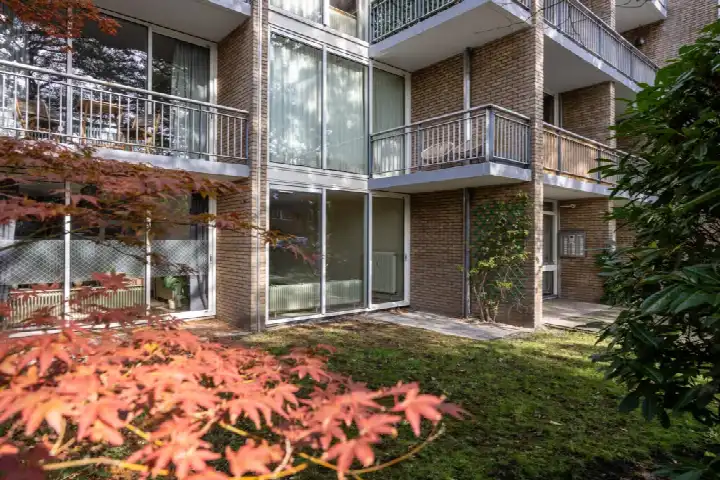 Apartment for sale: Eemnesserweg 7A3, Electrobuurt Hilversum