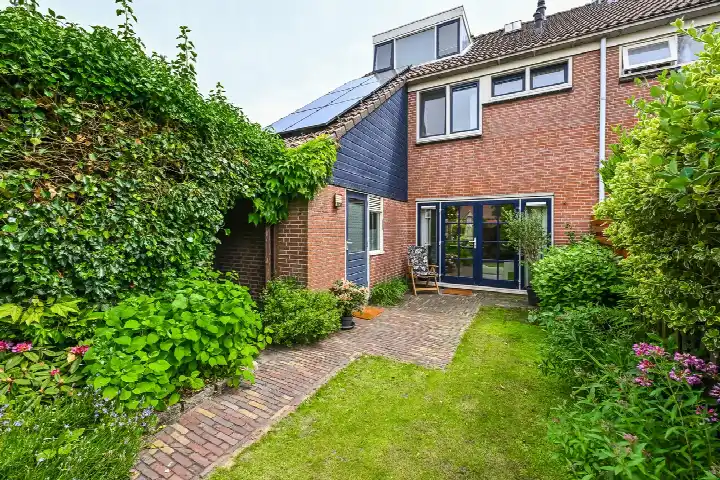 Tussenwoning te koop: Eenigenburg 30, Hoogdorp Heemskerk