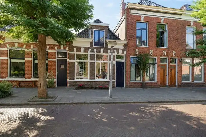 Tussenwoning te koop: Eerste Hunzestraat 36, Indische buurt Groningen