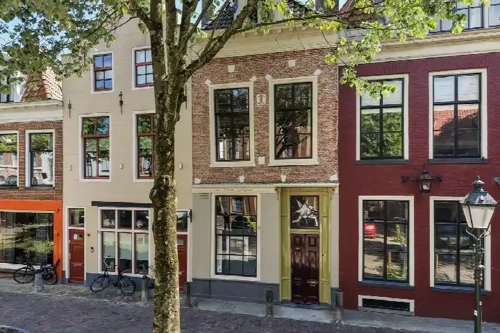 Terraced house for sale: Eewal 78, De Waag Leeuwarden