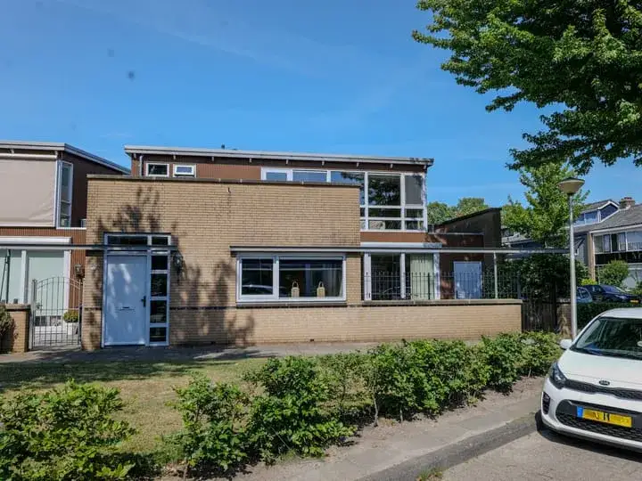 Corner house for sale: Eiberplein 3D, Dorp Bergschenhoek Bergschenhoek