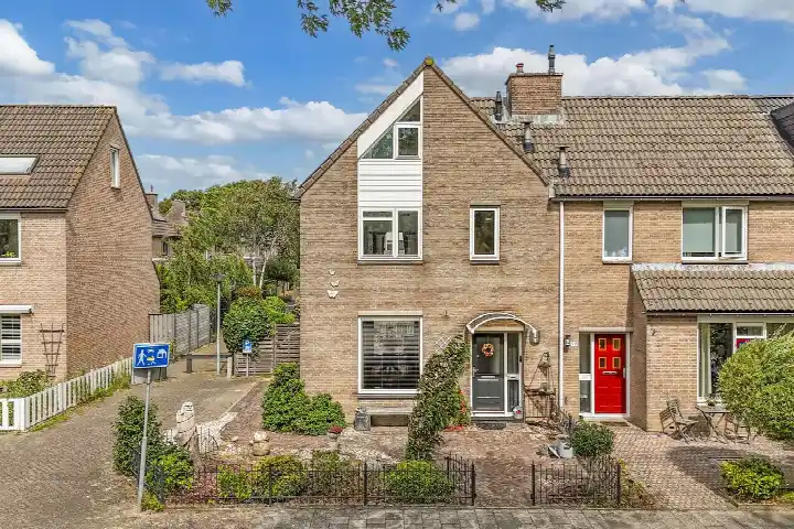 Corner house for sale: Eierlanden 100, Bovenmaat Noord Huizen