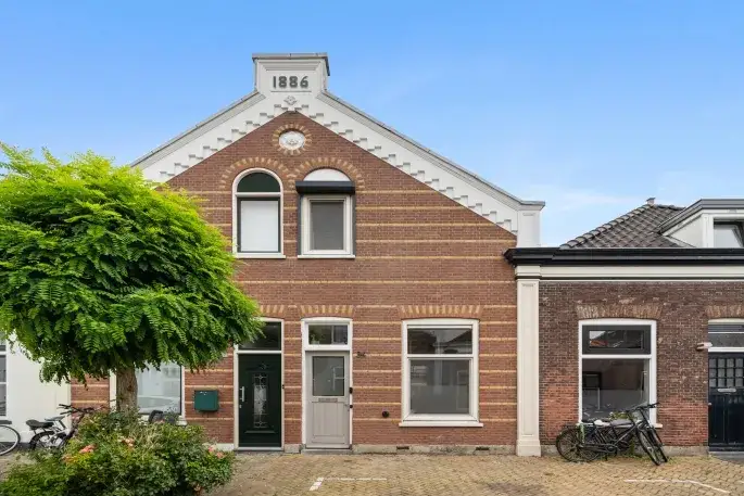 Terraced house for sale: Eigenhaard 34, Transvaalstraat en omgeving Dordrecht