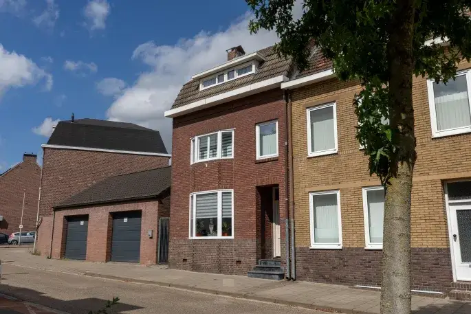 Hoekwoning te koop: Eijmaelstraat 49, Schandelen Heerlen