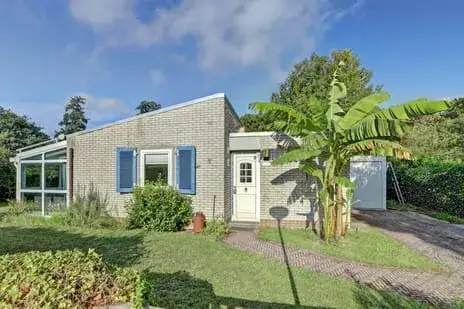 Vrijstaande woning te koop: Eikenlaan 11, Recreatiegebied Kamperland Kamperland