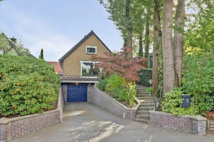 Vrijstaande woning te koop: Eikenzoom 3, Otterlo dorp Otterlo