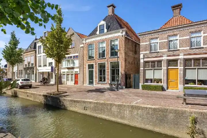 Twee-onder-één-kap te koop: Eise Eisingastraat 10, Franeker Binnenstad Franeker