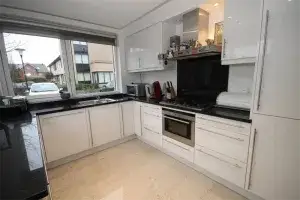 Home for rent: Elandenburg, Vrijenburg Barendrecht