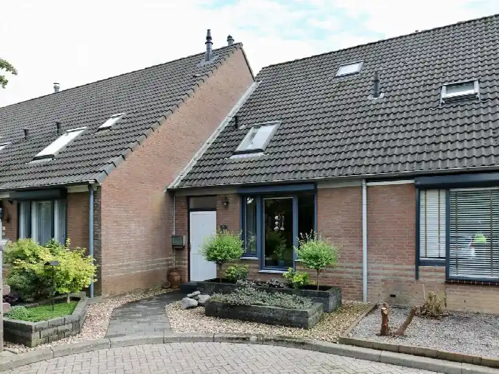 Tussenwoning te koop: Elbereveldstraat 8A, Spekholzerheide Kerkrade