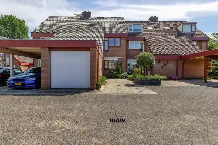Terraced house for sale: Elegastburg 3, Burgenbuurt Capelle Aan Den Ijssel