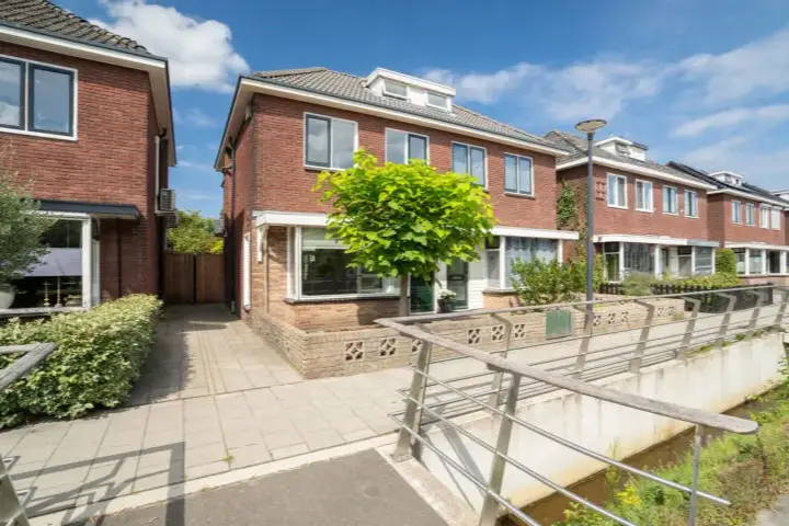 Semi-detached for sale: Elferinksweg 50, Elferink-Heuwkamp Enschede