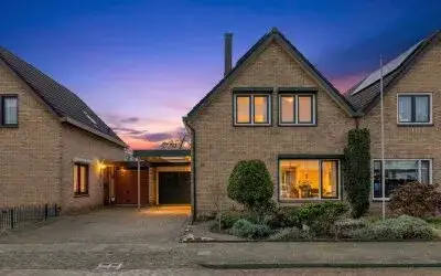 Tussenwoning te koop: Elsbeekweg 48, Elsbeek Hengelo