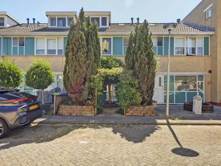 Terraced house for sale: Else Mauhsstraat 6, Maaswijk-Noordoost Spijkenisse