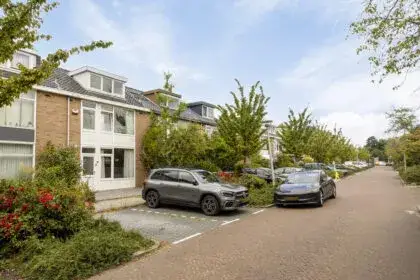 Terraced house for sale: Else Mauhsstraat 8, Heldenbuurt Amstelveen