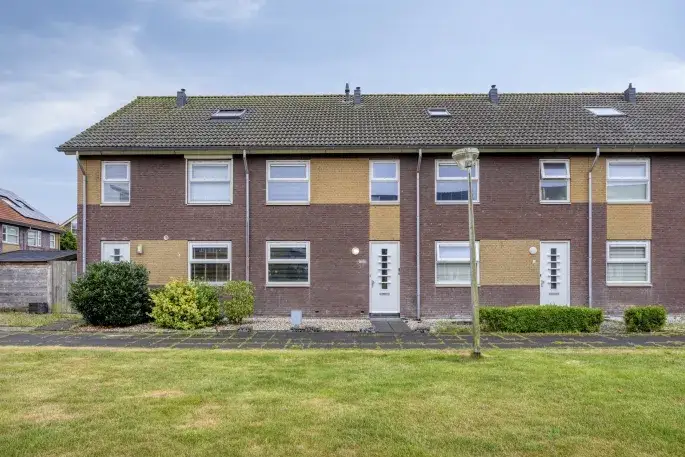 Tussenwoning te koop: Elstar 4, Kloostergaarde Assen