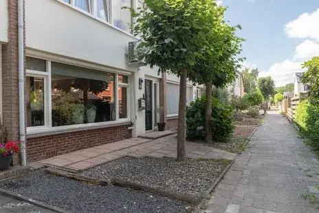 Tussenwoning te koop: Elzenlaan 9, Winschoten-Bomenbuurt Winschoten