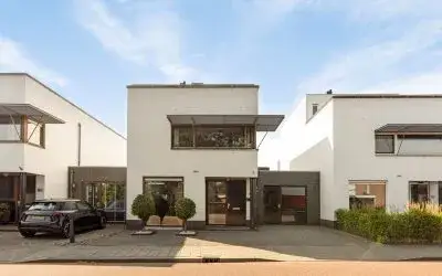 Tussenwoning te koop: Emanuel van der Venstraat 1A, Hintham zuid Rosmalen