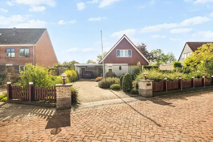 Detached house for sale: Emmahoeve 8, Slootdorp (woonkern) Slootdorp