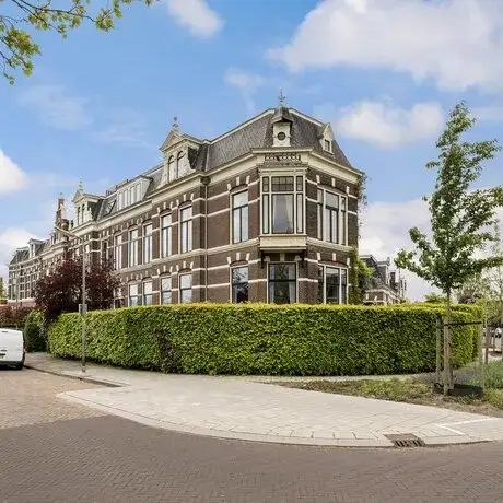 Hoekwoning te koop: Emmakade 18, Oranjewijk Leeuwarden