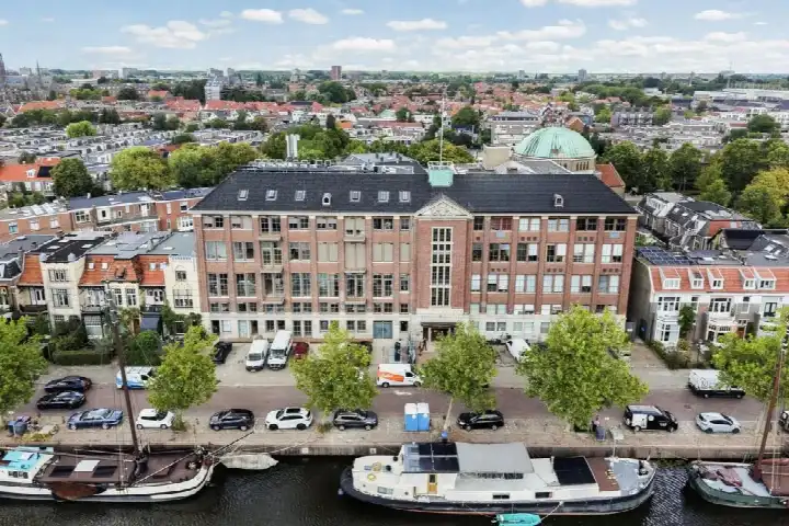 Apartment for sale: Emmakade 55F, Molenpad Leeuwarden