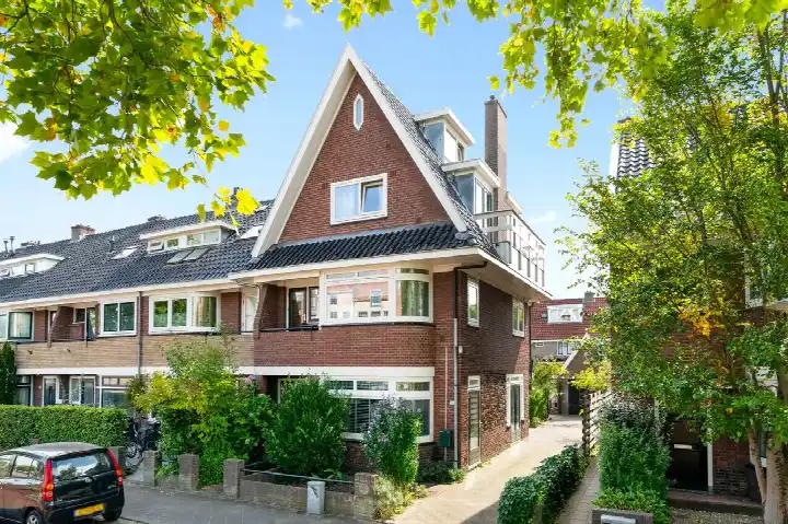 Apartment for sale: Emmastraat 24, Raambuurt Deventer