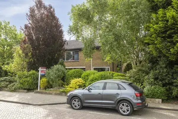 Twee-onder-één-kap te koop: Endeldijk 36, Burgemeesterswijk Honselersdijk