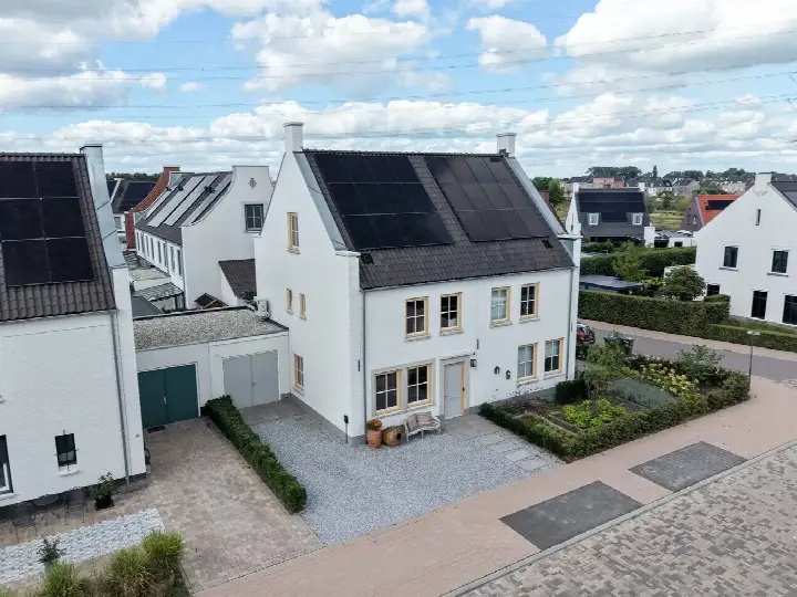 Tussenwoning te koop: Engelbrechthoek 10, Stepekolk Helmond