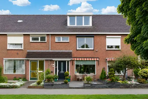 Tussenwoning te koop: Enkhuizerzand 21, Volendam-Blokgouw 1 en 2 Volendam