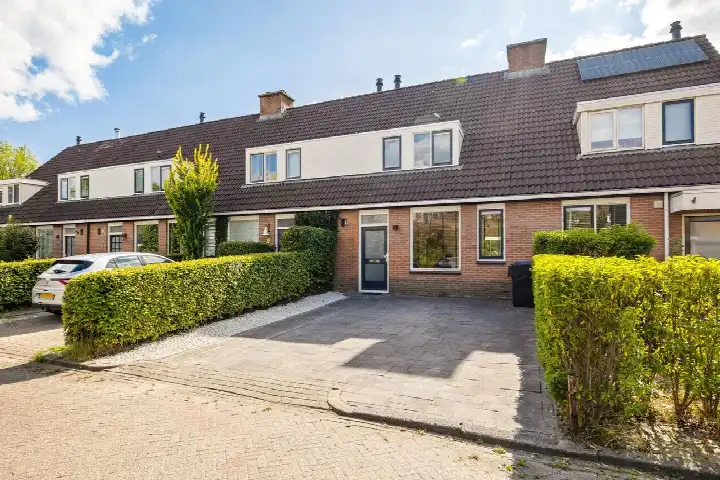 Terraced house for sale: Entinge 20, Roden West Roden