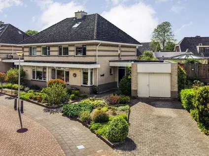 Hoekwoning te koop: Entoshof 6, Stad West Rijssen