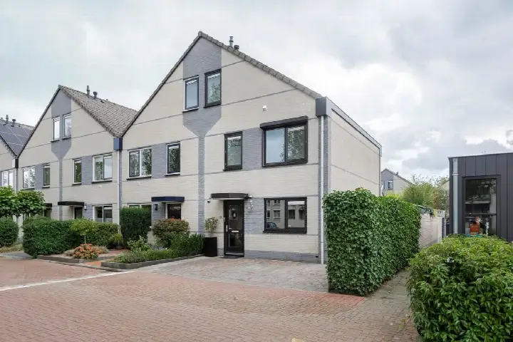 Hoekwoning te koop: Ereprijs 14, Norschoten Barneveld