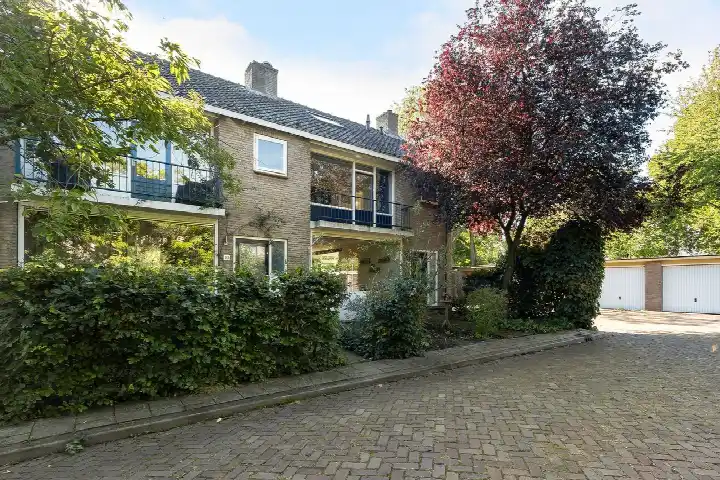 Corner house for sale: Erica 12, Zuidhoven Dordrecht