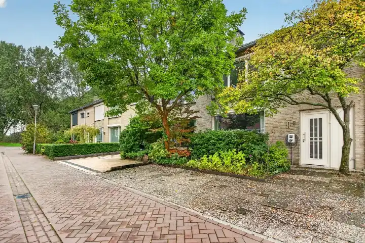 Tussenwoning te koop: Ericapad 8, Het Gegraaf Valkenswaard