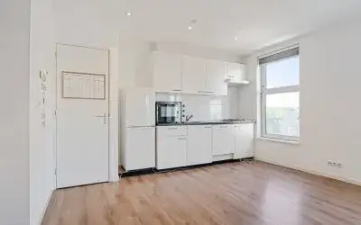Appartement te koop: Ericastraat 12-02, Bloemhof Rotterdam