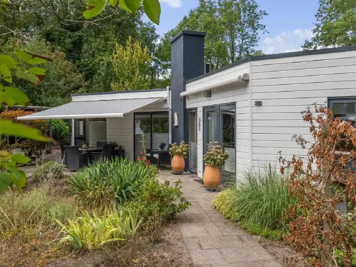 Twee-onder-één-kap te koop: Ermerzand 119, Verspreide huizen Erm Erm