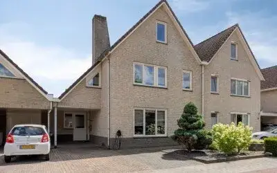 Tussenwoning te koop: Erve Oonk 9, De Graven Es Oldenzaal