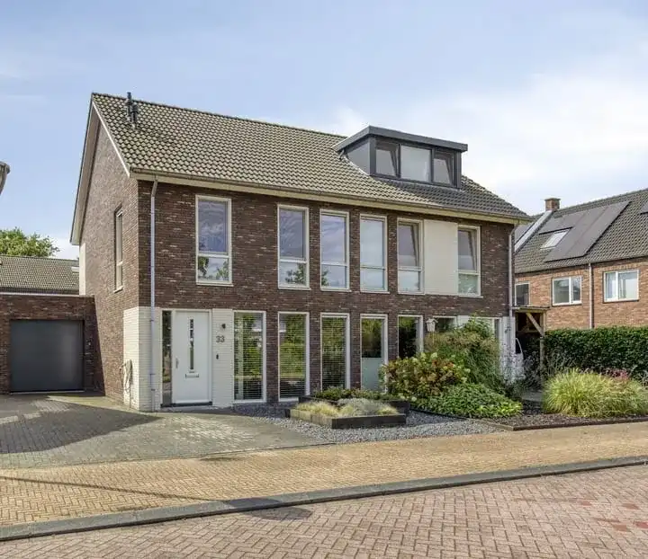 Twee-onder-één-kap te koop: Es 33, Buitengebied ten zuiden van Leek Leek