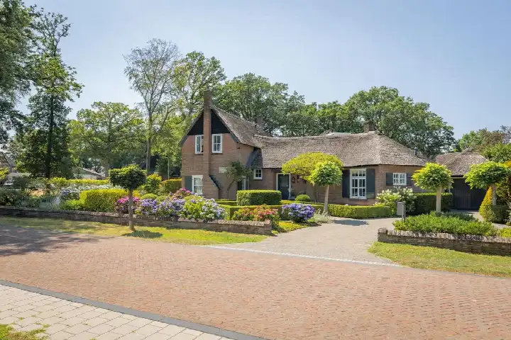 Detached house for sale: Esdoornlaan 1, Gorssel Gorssel