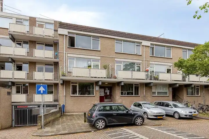 Apartment for sale: Esdoornstraat 119, Graafsebuurt zuid 'S-Hertogenbosch