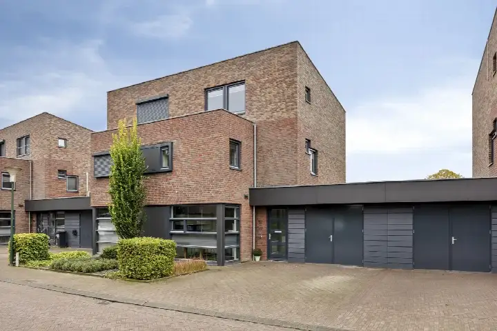 Terraced house for sale: Esrand 12, Nederwetten Nuenen