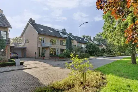Tussenwoning te koop: Esscheweg 141, De Baarzen Vught
