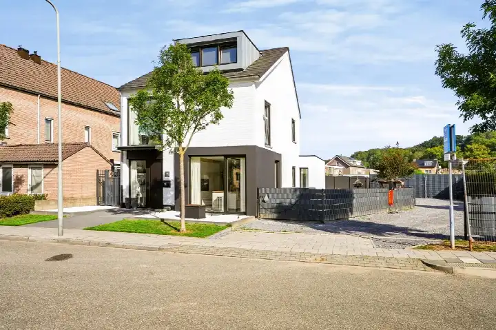 Detached house for sale: Essendijk 30, Hulsen-Oostbroek Geulle