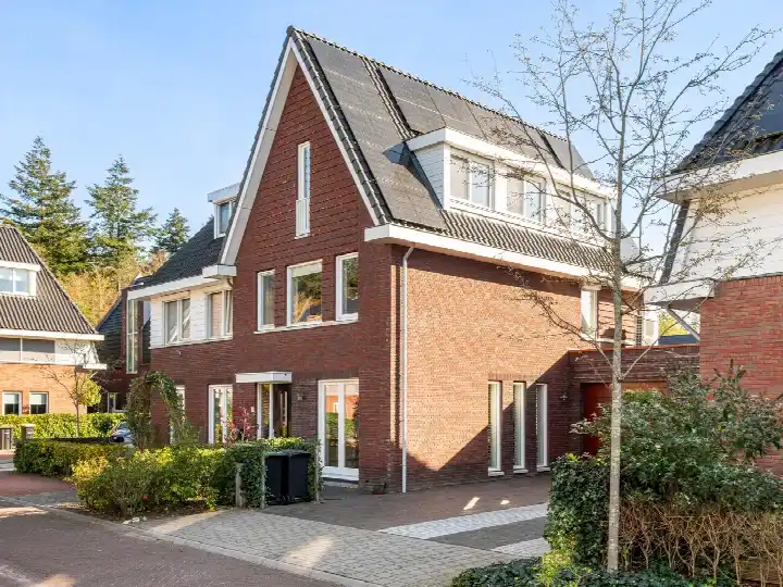 Terraced house for sale: Etienne De Pinedaweg 32, Austerlitz Austerlitz