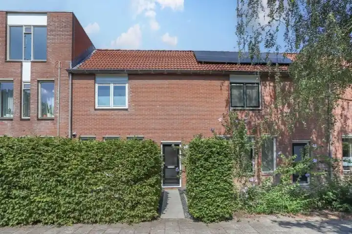 Tussenwoning te koop: Etna 36, Lunetten-Zuid Utrecht