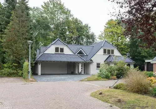 Vrijstaande woning te koop: Ettenlaan 5, Rolde Rolde
