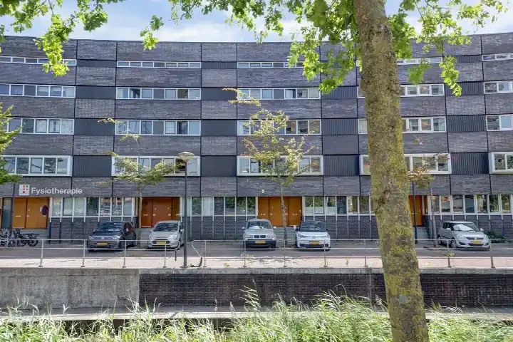 Tussenwoning te koop: eurokade 41, De Aker-Oost Amsterdam
