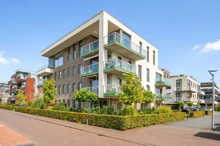 Appartement te koop: Europalaan 938, Europakwartier W.-West Almere