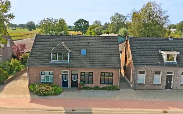 Twee-onder-één-kap te koop: Eykereind 64, Broekstraat-Hoek-Lijnt-Eijkereind Bergeijk
